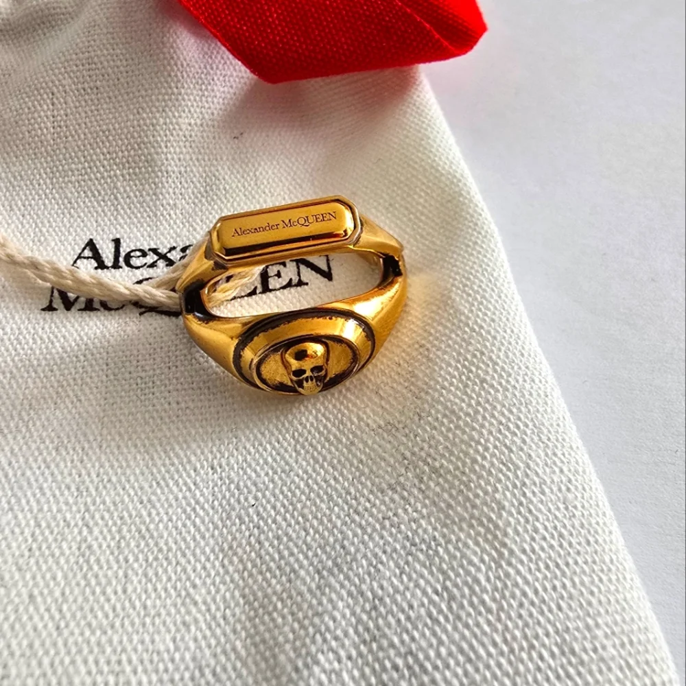 Alexander McQueen Skull Convertible Ring Gold - Picture 2 of 9